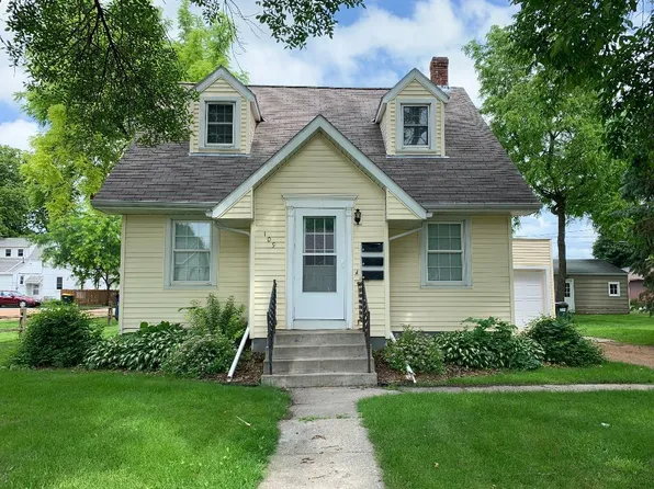 109 E Chestnut St #2, Redwood Falls, MN 56283