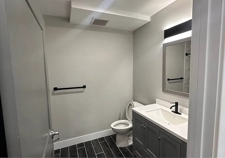 1440 N Clarkson St — Photo 6
