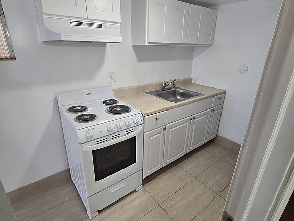 3rd image of 83 Prairie Dr #1
