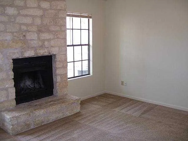 Building Photo - 2008 Alex Ave #A