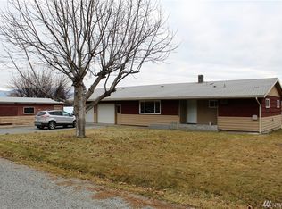 37 Middle Lane Rd, Omak, WA 98841