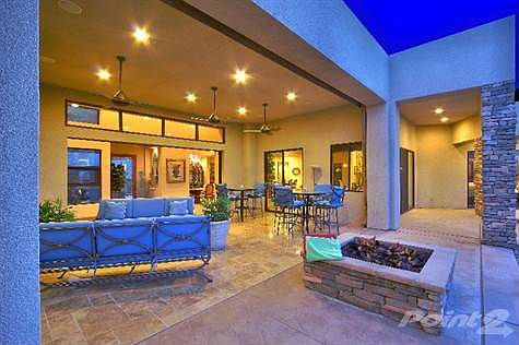 OUTDOOR COVERED PATIO AREA TO POOL