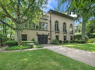 219 Central Ave, Wilmette, IL 60091