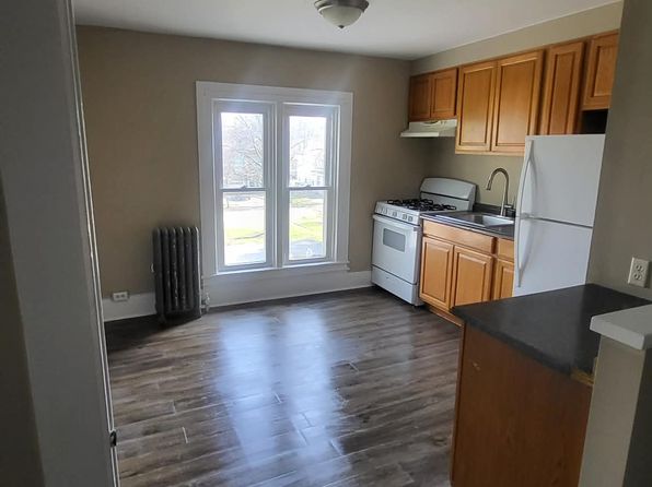 104 William St #3