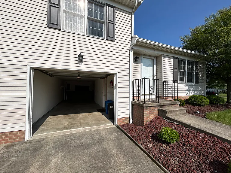 651 Sturbridge Dr #1 — Photo 56