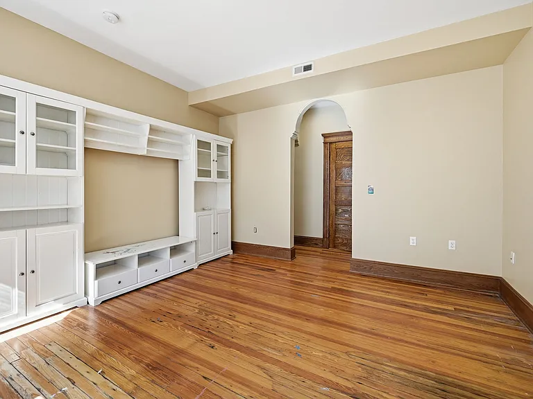 922 E Capitol St NE — Photo 22
