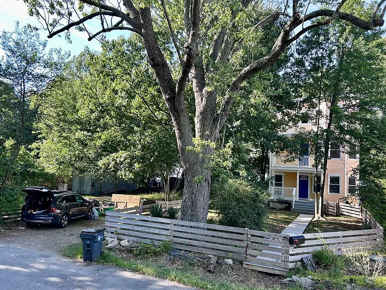 135 W Park St #2 — Photo 41