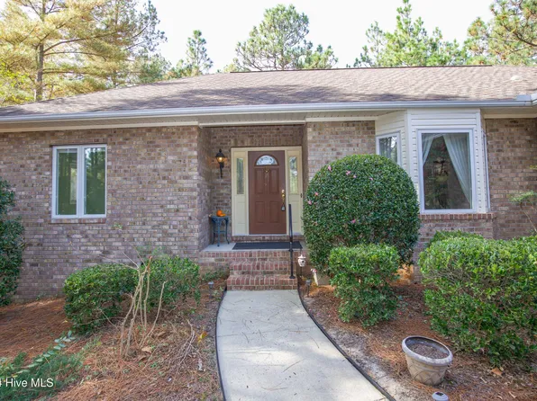 136 Carrington Square, West End, NC 27376