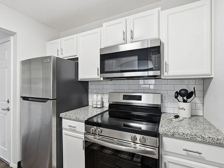 Granite Creek Apartments — Photo 93