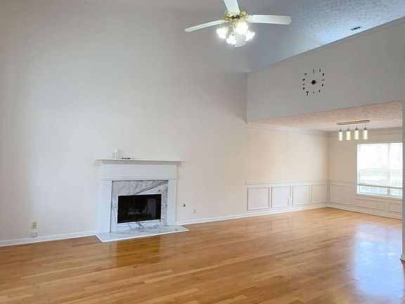 2nd image of 5045 Saddle Bridge Ln