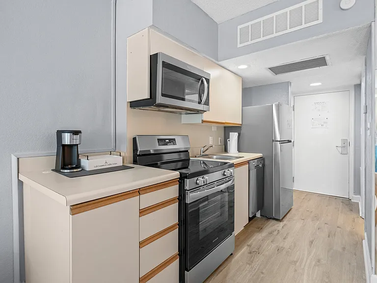 1304 N Ocean Blvd — Photo 30