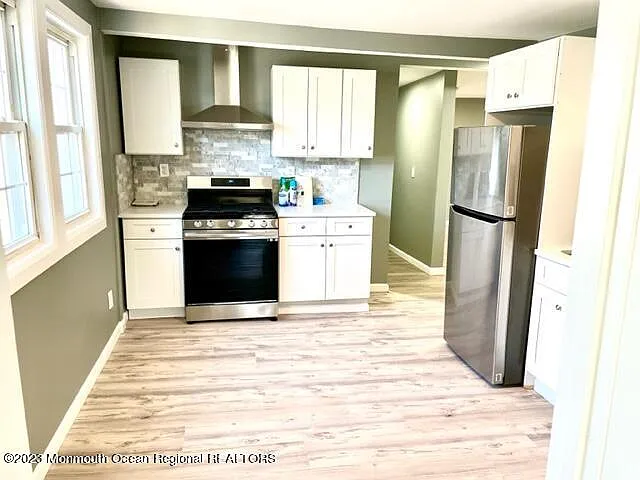916 Sunset Ave — Photo 2