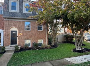 2884 Seminole Rd, Woodbridge, VA 22192