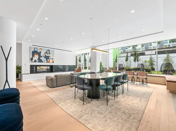 433 East 13th Street image 14 of 20