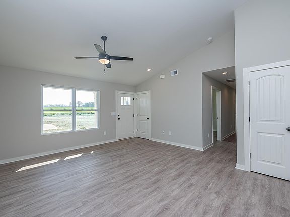 4th image of 9892 Highway 252