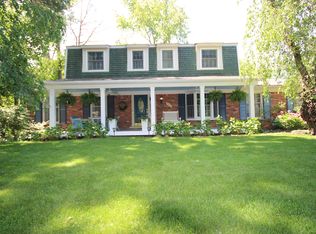 26491 Carol Ave, Franklin, MI 48025