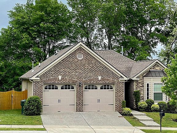 2nd image of 260 Jocelyn Dr