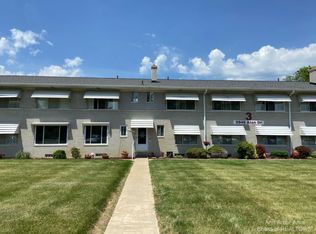 5946 Alan Dr APT 37, Brighton, MI