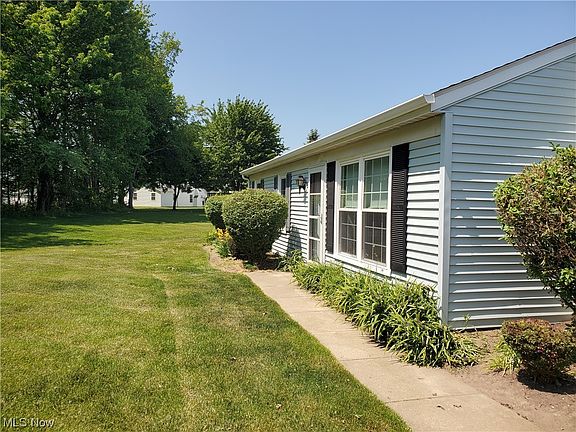 3rd image of 6742 Olde Field Ct
