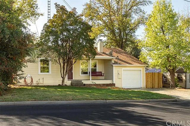 10 Midway Dr photo 1