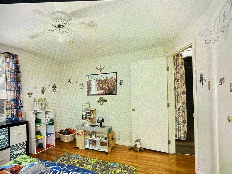 24 Woodlawn Ave #A — Photo 4