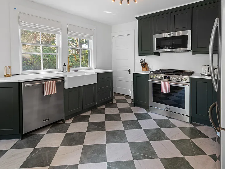 43 Sawasett Ave — Photo 23