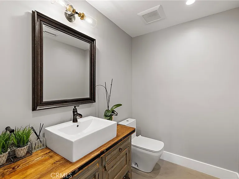 29091 Country Hills Rd — Photo 16