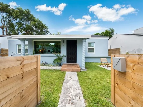 541 NW 49th St, Miami, FL 33127