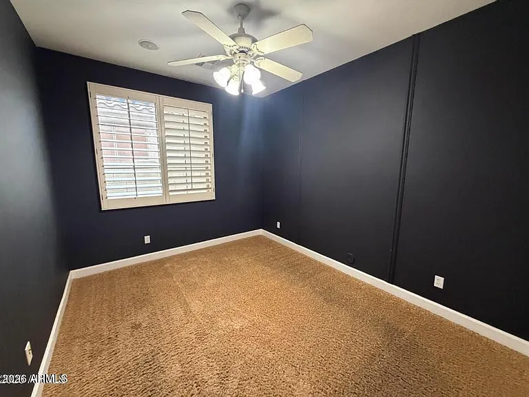 421 W Wisteria Pl — Photo 32