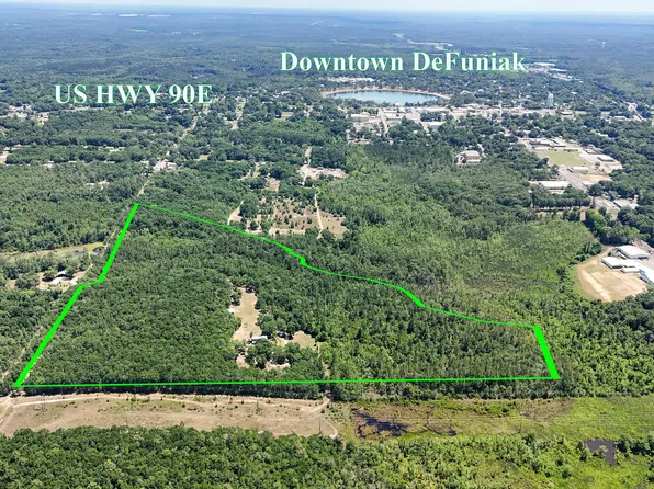 841 N 1st St, Defuniak Springs, FL 32433