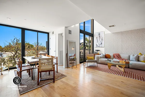 Sold by Coldwell Banker Warburg | media 2
