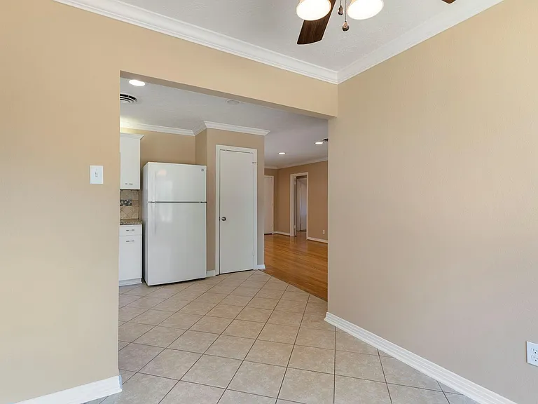 1802 Turnpike Rd — Photo 22
