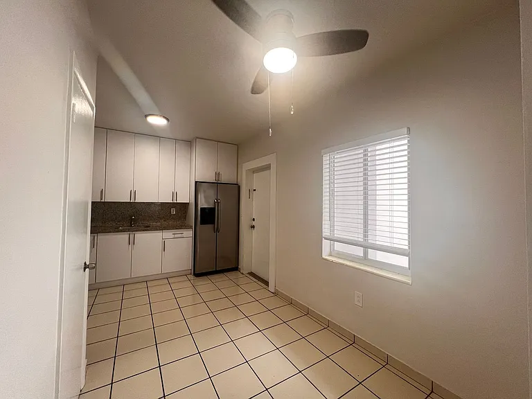 1410 SW 37th Ave — Photo 9