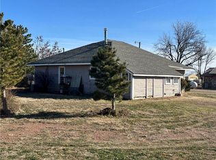 113 6th St, Headrick, OK 73549