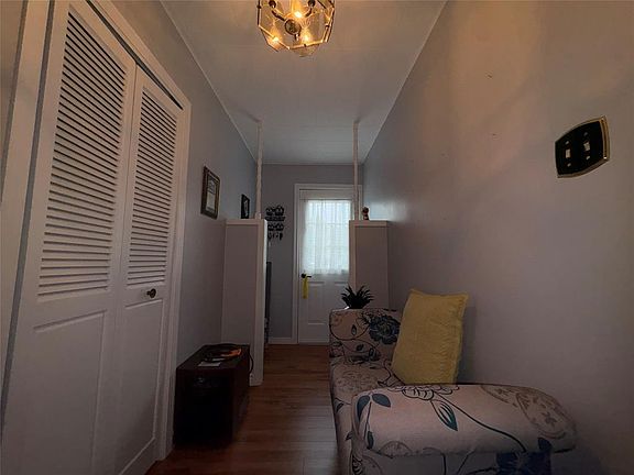 4th image of 7 Bayview Road