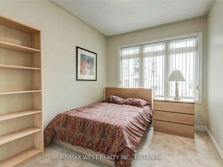 383 Prince Of Wales Dr #129 — Photo 27