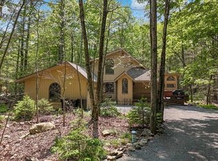 171 Flintlock Trl, Pocono Pines, PA 18350
