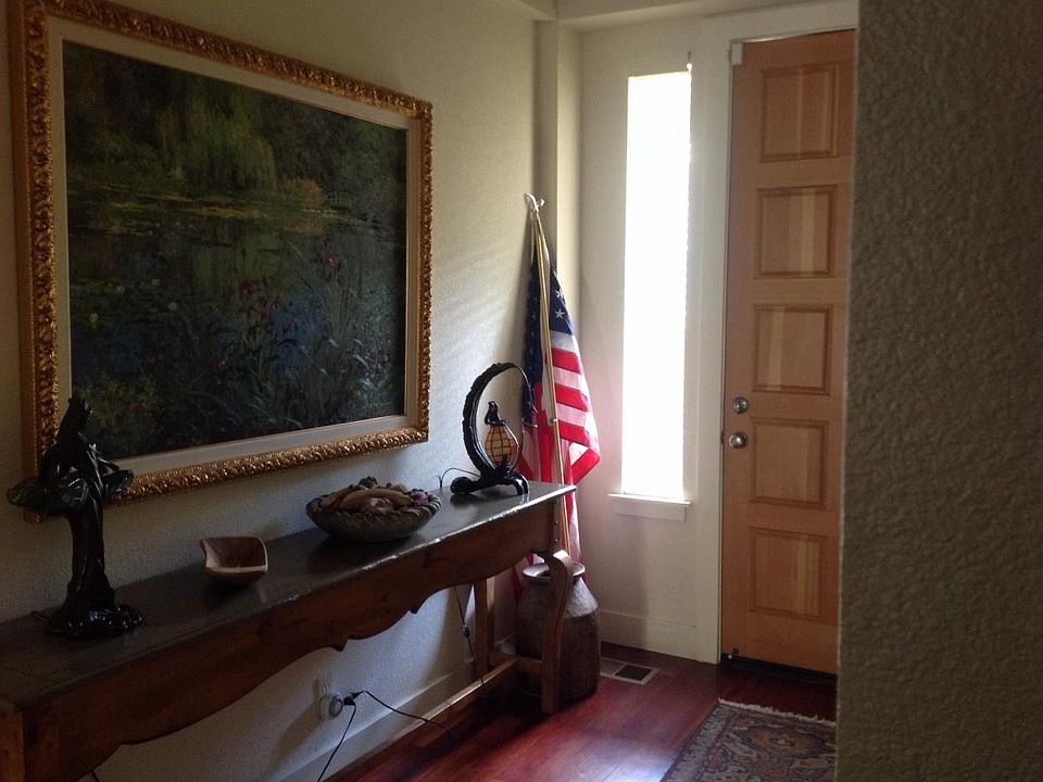 Entry Foyer