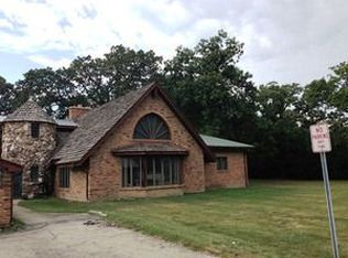 2800 Grove Ln, Northbrook, IL 60062