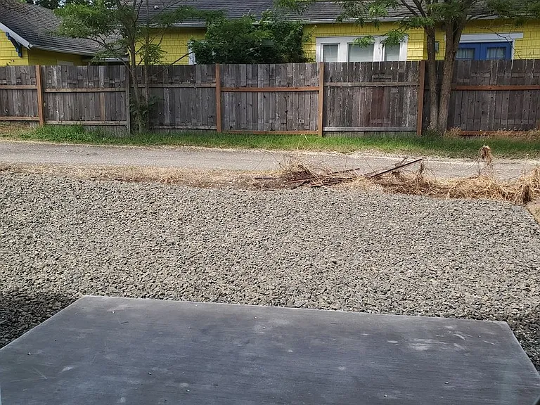 1917 Ahlers Ave — Photo 29