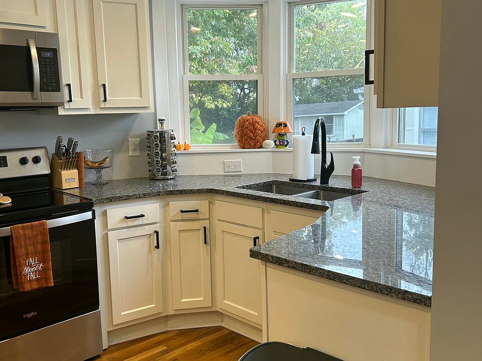 121 Elizabeth St, Frankfort, KY 40601 | Zillow