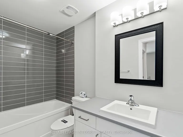 634 Fisher St — Photo 31