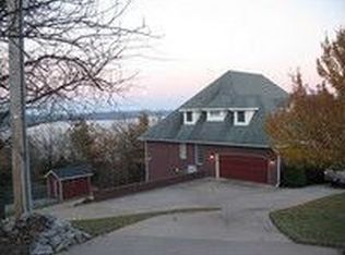 21396 Ridgeview Dr, Garfield, AR 72732