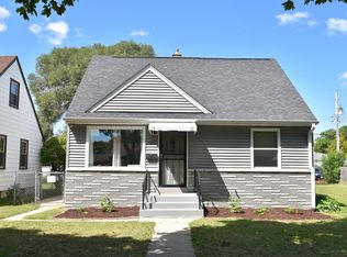 5855 N 79th St, Milwaukee, WI 53218