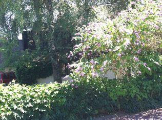 3929 NE Belvoir Pl, Seattle, WA 98105