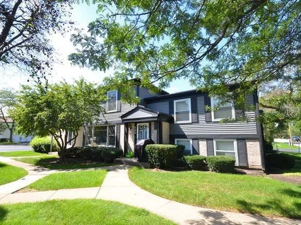 146 Inverrary Ln, Deerfield, IL 60015
