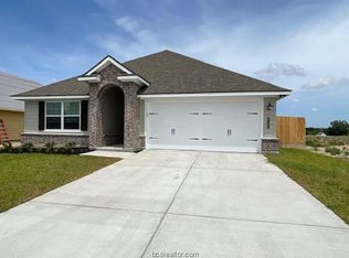 3165 Charge Ln, Bryan, TX 77808