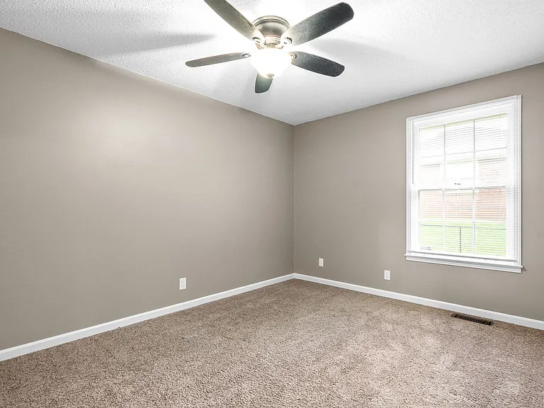 735 Cayce Dr — Photo 21