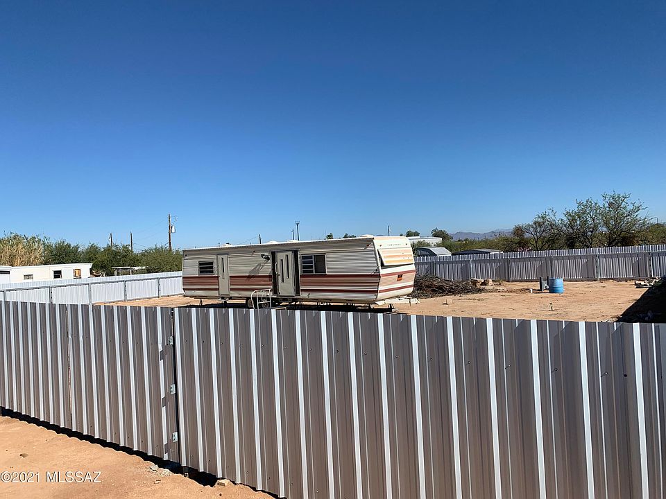 1st image of 9345 S Patricia Dr #4