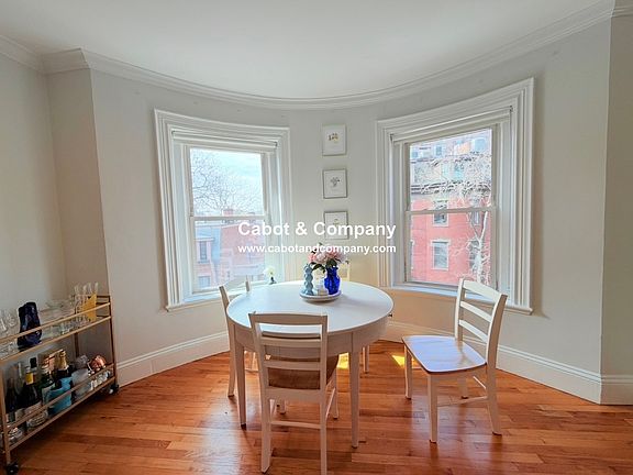 4th image of 13 Upton St APT 5